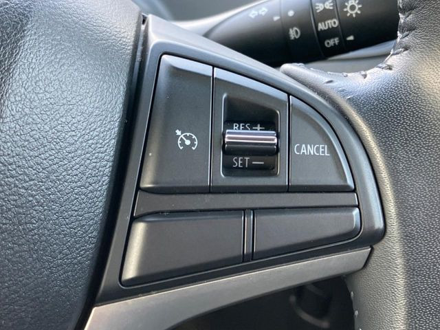 �y�N���[�Y�R���g���[���z�������H�����N���N���s�B�A�N�Z���𗣂��Ă���葬�x�ő��s���ł��A�������^�]���̕��S���y��!�����E�������ȒP�ȃX�C�b�`����Œ����ł��܂��B