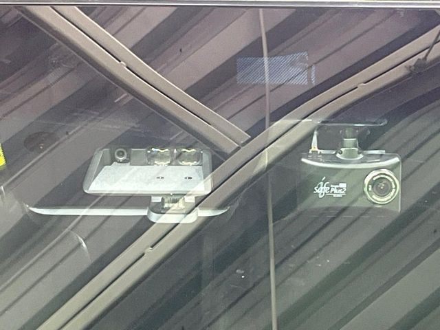 �y�O�He-Assist�z���s���ɑO���̎ԗ�����F�����A�Փ˂������Ȏ��͌x��ƃu���[�L�ŏՓˉ���Ɣ�Q�y�����A�V�X�g�B�����S�Ƀh���C�u�����y���݂��������܂��B