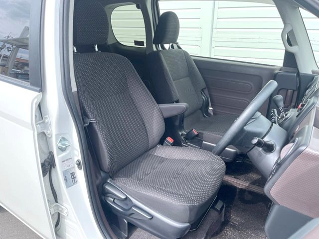 �^�]�Ȃ܂��ɂ͏\���ȃX�y�[�X������A�啿�ȕ��ł��������^�]���Ă�����������ł��B