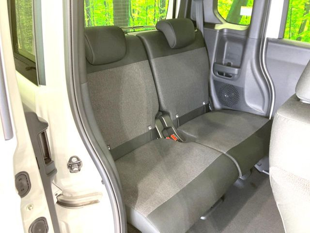 ���i���ȃI���W�i���t���A�}�b�g���I�v�V�����ɂĂ��p�ӂ��Ă���܂��B���D���ȃf�U�C����J���[�����Ԃɍ��킹�đI��ł����������Ƃ��ł��܂���