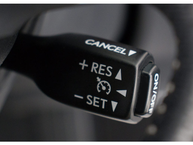 高級車の代名詞【クルーズコントロール】搭載!高速道路でも運転楽々!!