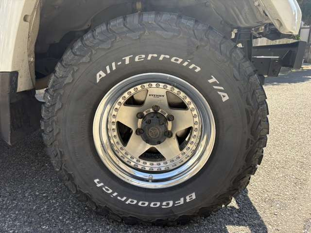 気になるお車がありましたら右の電話番号から直接お店にお問い合わせください。支払方法から車両情報、状態までなんでもご説明させて頂きます。スタッフ一同ご連絡お待ちしております。