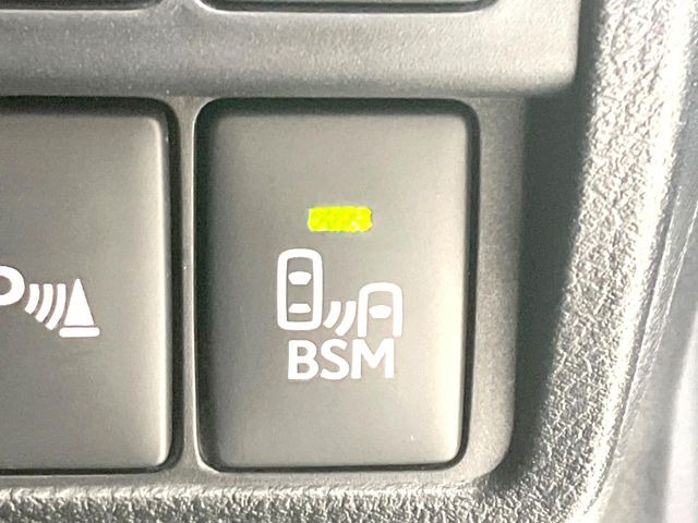 �y�u���C���h�X�|�b�g���j�^�[�z���s���A�h�A�~���[�̎��p�ɂȂ�₷���ӏ��Ɍ㑱�Ԃ��ڋ߂���ƃT�C�h�~���[�̃����Y�Ɍx����\��!�h���C�o�[�ɒ��ӊ��N�����Ă���܂��B