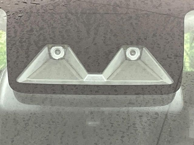 �y�X�}�[�g�A�V�X�g�z���s���ɑO���̎ԗ�����F�����A�Փ˂������Ȏ��͌x��ƃu���[�L�ŏՓˉ���Ɣ�Q�y�����A�V�X�g�B�����S�Ƀh���C�u�����y���݂��������܂��B