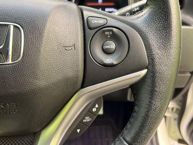 �y�N���[�Y�R���g���[���z�������H�����N���N���s�B�A�N�Z���𗣂��Ă���葬�x�ő��s���ł��A�������^�]���̕��S���y��!�����E�������ȒP�ȃX�C�b�`����Œ����ł��܂��B