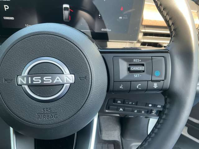 セレナ1.4 e-4ORCE ハイウェイスターV 4WD