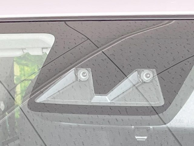 �y�g���^�Z�[�t�e�B�Z���X�z���s���ɑO���̎ԗ�����F�����A�Փ˂������Ȏ��͌x��ƃu���[�L�ŏՓˉ���Ɣ�Q�y�����A�V�X�g�B�����S�Ƀh���C�u�����y���݂��������܂��B