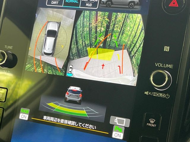 �y�}���`�e���C�����j�^�[�z�Ԃ̃t�����g��T�C�h�̃J�����摜�𓯎��Ƀ��j�^�[�\�����邱�ƂŁA���H�⋷�����𑖍s���ł����͂̏󋵊m�F���ł����S!�{�iSUV�ɂ��ꂵ�������ł���