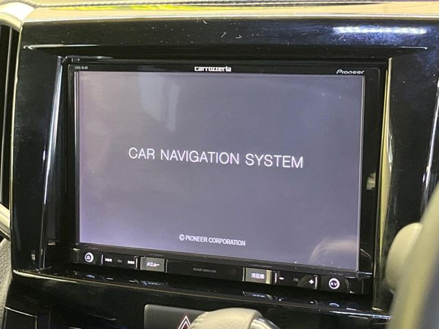 �y8�^�i�r�Q�[�V�����z�ړI�n�܂ł�������ē����Ă����g���₷���i�r�BBluetooth�ڑ�����΂������̃X�}�z��MP3�v���C���[�̉��y���Đ��\!�����̉^�]������Ɋy�����Ȃ�܂�!!