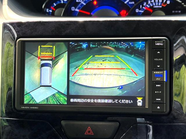 �y�p�m���}���j�^�[�z��p�̃J�����ɂ��A�ォ�猩���낵���悤�Ȏ��_��360�x�N���}�̎��͂��m�F���邱�Ƃ��ł��܂������p�������m�F���₷���A�����ꏊ�ł̐؂�Ԃ��⒓�Ԃ��X���[�Y�ɍs���܂��B