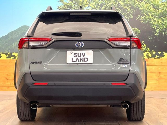 安心の最長10年・走行無制限保証(有償)をご用意。保証内容も充実はもちろん、無料点検&オイル交換や、年中無休の全国・24時間ロードサービスも付帯されておりますのでご安心下さい。