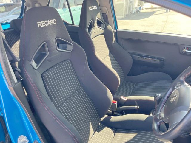 �^�]�ȃV�[�g���͎g�p�������Ȃ��A�ǍD�ȏ�ԂƂȂ��Ă��܂��B���J�Ɏg���Ă������Ƃ��悭�킩��܂��ˁB