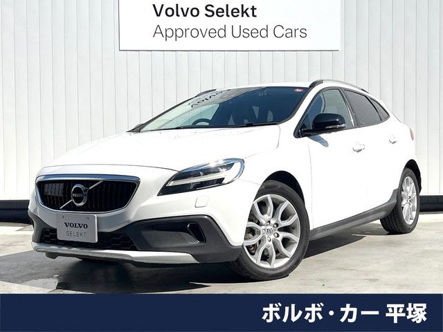 V40クロスカントリーD4 サマム ディーゼル