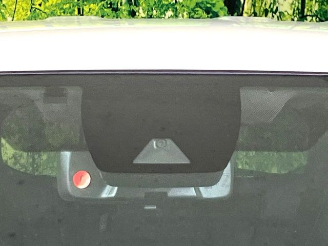 �y�v���N���b�V���Z�[�t�e�B�z�O���̎ԗ��������m���A�Փ˂������Ȏ��͌x��Œ��ӂ𑣂��A�u���[�L�𓥂ޗ͂��T�|�[�g�B�u���[�L�𓥂߂Ȃ������ꍇ�͏Փ˔�Q�y���u���[�L���쓮�A�Փˉ�����T�|�[�g���܂��B