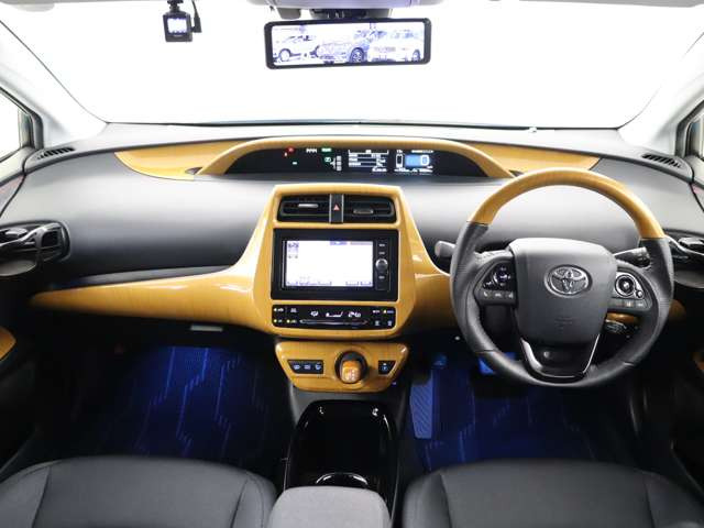 プリウスPHV1.8 S