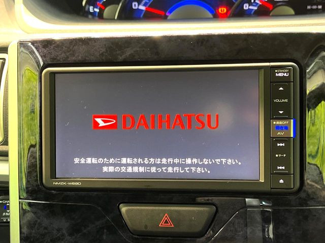 �y�����i�r�z�l�C�̏����i�r�𑕔����Ă���܂��B�i�r�̎g���₷���͂������A�I�[�f�B�I�@�\���[��!�L�����v�◷�s�͂������A�ʋ΂┃�����ȂǕ��i�̃h���C�u���y�����Ȃ�͂���