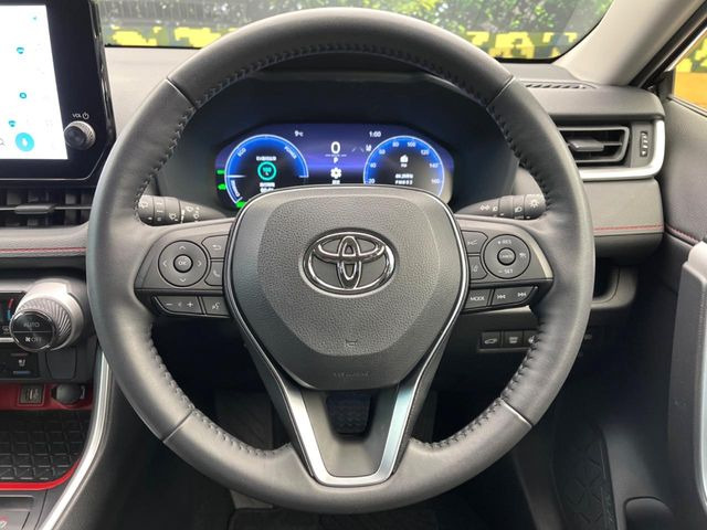 �y�����v�����X�e�A�����O�z�㎿�Ȋv���g�p���邱�ƂŁA��ɂ����������݂ƂĂ��^�]���₷���n���h���ł���