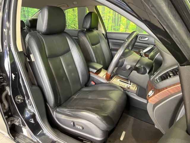 �y�n�[�t���U�[�V�[�g�z�������ƍ���S�n�𗼗������l�C�̃V�[�g���w�ʁE���ʂ̃t�@�u���b�N�f�ނ́A�ʋC���̗ǂ��⊊��ɂ����ɗD��Ă��܂��B�C���╞���ɍ��E���ꂸ���K�ɂ���肢�������܂��B