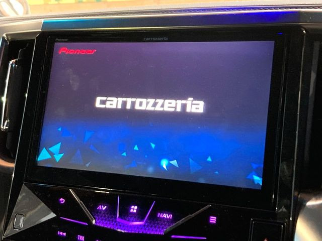 �y�i�r�Q�[�V�����z�g���₷���i�r�ŖړI�n�܂ł�������ē����Ă���܂��B�e��I�[�f�B�I�Đ��@�\���[�����Ă���A���Ԃ̉^�]������Ɋy�����Ȃ�܂�!!