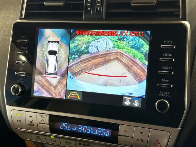 �y�p�m���~�b�N�r���[���j�^�[�z��p�̃J�����ɂ��A�ォ�猩���낵���悤�Ȏ��_��360�x�N���}�̎��͂��m�F���邱�Ƃ��ł��܂������p�������m�F���₷���A�����ꏊ�ł̐؂�Ԃ��⒓�Ԃ��X���[�Y�ɍs���܂��B