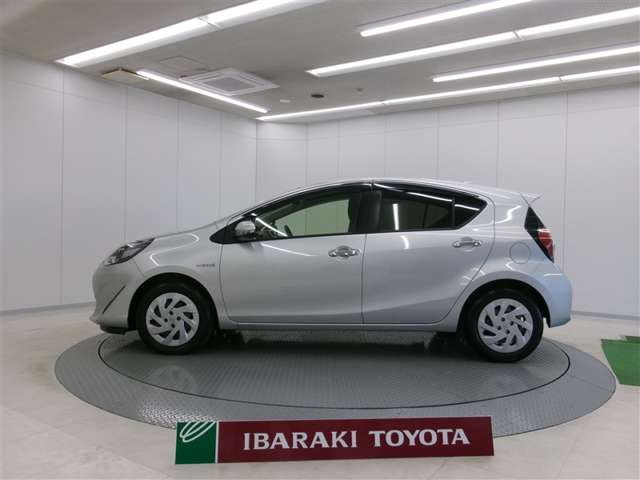 アクア1.5 S スタイルブラック