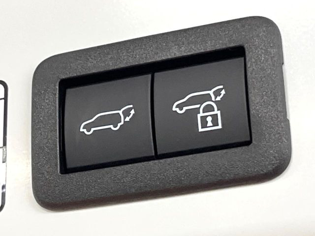 �y�p���[�o�b�N�h�A�z�X�}�[�g�L�[��^�]�Ȃ̃{�^�������������Ń��A�Q�[�g�������ŊJ���܂�!�ו��������Ă��鎞��A�����ʒu�ɂ���o�b�N�h�A��߂�ۂɕ֗��ȋ@�\�ł���