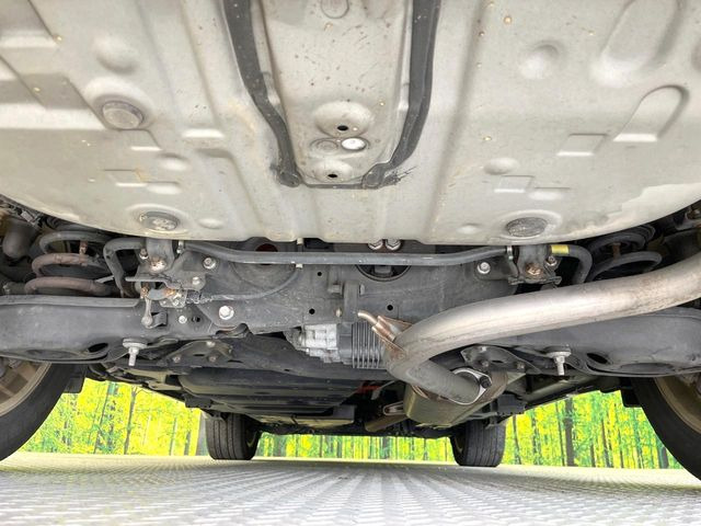 下回りがきれいなうちに、防錆加工の施工がオススメ。降雪地域はもちろん、沿岸部にお住いの方や、趣味でマリン・ウィンタースポーツをされる方にご好評いただいております。