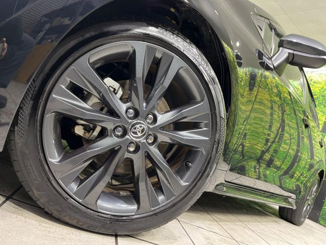 �y����17�C���`�A���~�z�C�[���z�O�ςɃ}�b�`���������A���~�z�C�[���𑕒����Ă���܂��B�e��ЊO�A���~�z�C�[����A�X�^�b�h���X�^�C�����戵�����Ă���܂��B���񂲑��k����������