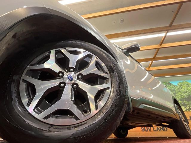 �y����17�C���`�A���~�z�C�[���z�O�ςɃ}�b�`���������A���~�z�C�[���𑕒����Ă���܂��B�e��ЊO�A���~�z�C�[����A�X�^�b�h���X�^�C�����戵�����Ă���܂��B���񂲑��k����������