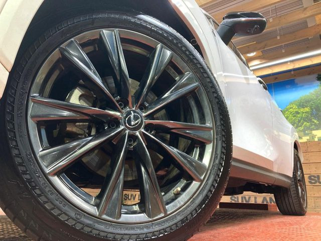 �y�����A���~�z�C�[���z�O�ςɃ}�b�`���������A���~�z�C�[���𑕒����Ă���܂��B�e��ЊO�A���~�z�C�[����A�X�^�b�h���X�^�C�����戵�����Ă���܂��B���񂲑��k����������