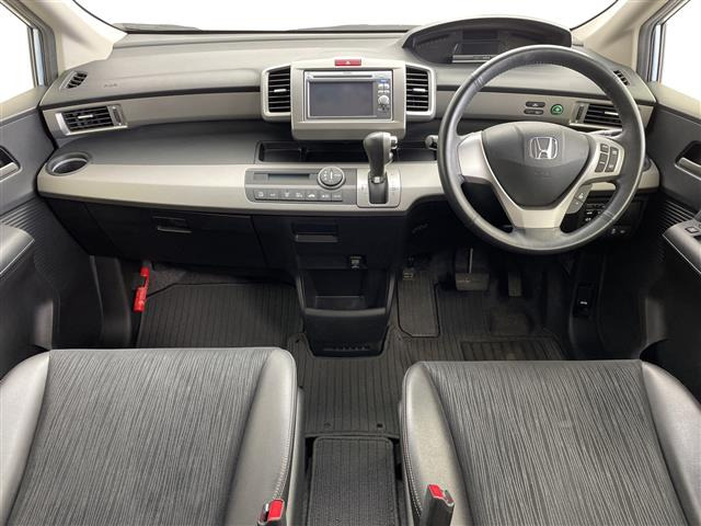 フリードハイブリッド1.5 ジャストセレクション