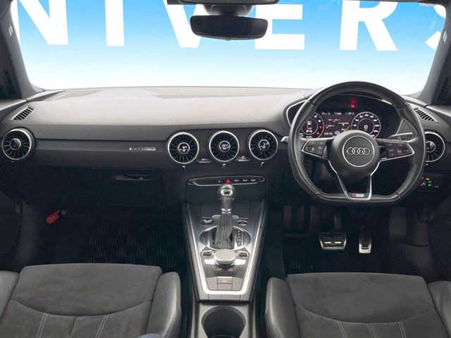 TTクーペ2.0 TFSI クワトロ Sラインパッケージ 4WD