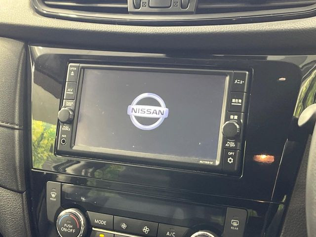 �y�����i�r�z�l�C�̏����i�r�𑕔����Ă���܂��B�i�r�̎g���₷���͂������A�I�[�f�B�I�@�\���[��!�L�����v�◷�s�͂������A�ʋ΂┃�����ȂǕ��i�̃h���C�u���y�����Ȃ�͂���