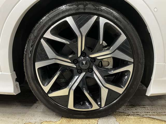 クラウンクロスオーバー2.4 RS E-Four advanced 4WD