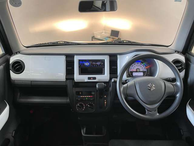 ���D�݂̃I�v�V�����𑕒����Č�[�Ԃ��邱�Ƃ��\�ł��B�i�r�E�o�b�N�J�����EETC�E��ȃt���b�v�_�E�����j�^�[�E�R�[�e�B���O�E�V�[�g�J�o�[�E�h���C�u���R�[�_�[�E�G���W���X�^�[�^�[ �ȂǂȂǎ戵����!