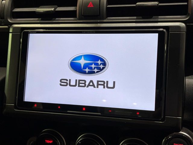 【純正ナビ】人気の純正ナビを装備。オーディオ機能も充実しており、Bluetooth接続すればお持ちのスマホやMP3プレイヤーの音楽を再生可能!毎日の運転がさらに楽しくなります!!