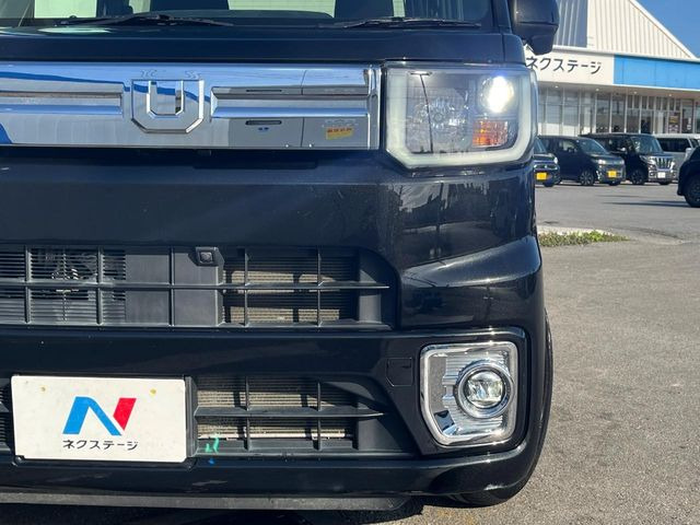 �yLED�w�b�h���C�g�z���V����ԑ��s�����ǍD�Ȏ��E���m�ۂ����S���ĉ^�]�ł��鍂�P�xLED�w�b�h���C�g�𑕔�!�_�����x�������A����d�͂��}�����Ă��܂��B