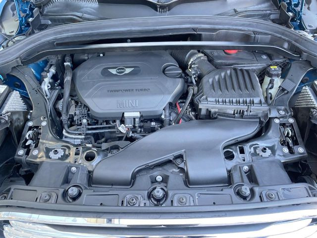 �����X�ł́A�e���[�J�[�̐�p�f�f�e�X�^�[�𓱓��B���Ǝ��i�����e�N�j�J���X�^�b�t���풓���Ă���܂��̂ŁA������̍ۂɂ����S���Ă����p���������܂��B