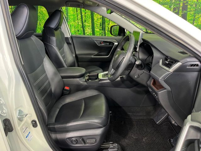 �y���烌�U�[�V�[�g�z����̂ӂ���肪�e�ՂŃ����e�i���X�����ȒP�ȁA�@�\���ɗD��鍇����v���̗p�����㎿�ȃV�[�g�ł��B����S�n���悭�A���������ӂ��S�n�ǂ��ԓ���Ԃ����o���Ă���܂��B