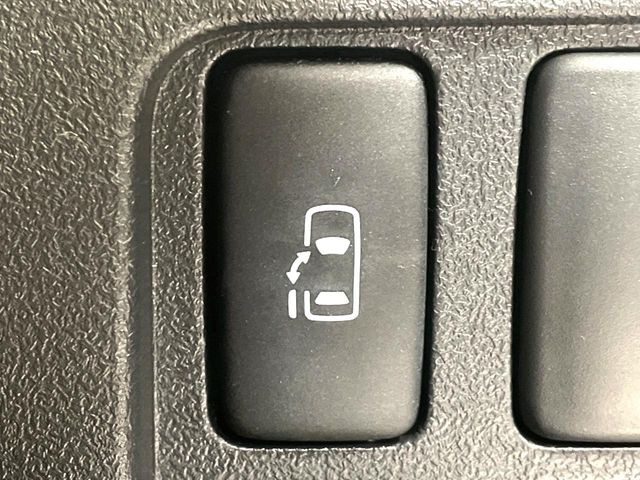 �y�p���[�X���C�h�h�A�z�X�}�[�g�L�[��^�]�Ȃ̃X�C�b�`�ŃX���C�h�h�A�̊J���\���d��������͂����ăh�A���J����K�v�������A���������q�l�ł��A�d���ו��������Ă��鎞�����N�ɊJ���߂ł��܂���