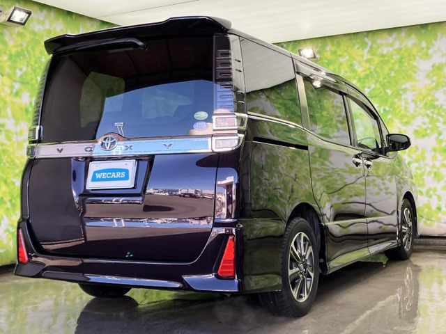 ヴォクシー2.0 ZS 煌