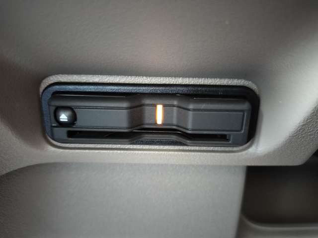 N-BOXジョイ 2トーン