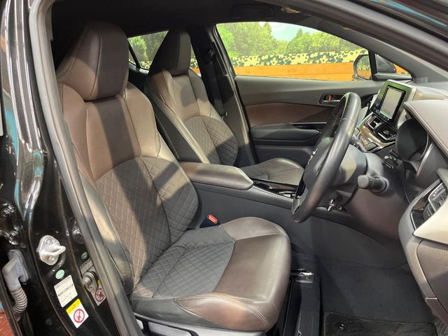 �y�n�[�t���U�[�V�[�g�z�������ƍ���S�n�𗼗������l�C�̃V�[�g���w�ʁE���ʂ̃t�@�u���b�N�f�ނ́A�ʋC���̗ǂ��⊊��ɂ����ɗD��Ă��܂��B