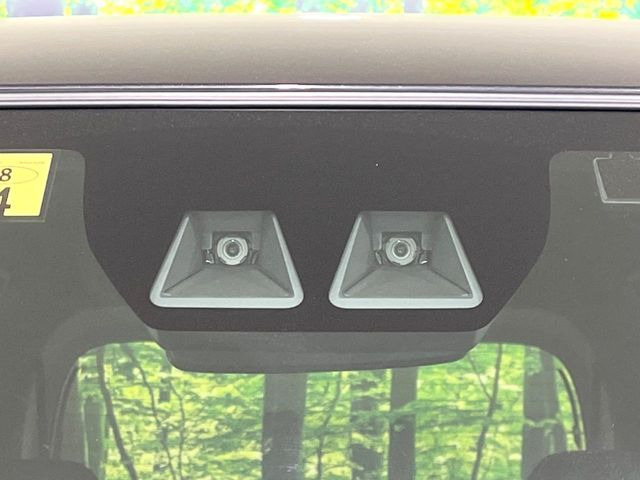 �y�X�}�[�g�A�V�X�g�z���s���ɑO���̎ԗ�����F�����A�Փ˂������Ȏ��͌x��ƃu���[�L�ŏՓˉ���Ɣ�Q�y�����A�V�X�g�B�����S�Ƀh���C�u�����y���݂��������܂��B