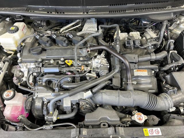 親切・丁寧な専門メカニックスタッフが応対!・車検・点検整備・事故等の修理などアフターサービスも安心。お車のカスタマイズもネクステージのサービススタッフまでご相談ください!