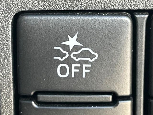 �y�X�}�[�g�A�V�X�g�z���s���ɑO���̎ԗ�����F�����A�Փ˂������Ȏ��͌x��ƃu���[�L�ŏՓˉ���Ɣ�Q�y�����A�V�X�g�B�����S�Ƀh���C�u�����y���݂��������܂��B