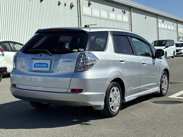 フィットシャトルハイブリッド1.3 スマートセレクション ファインライン