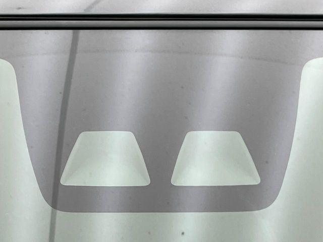 �y�g���^�Z�[�t�e�B�Z���X�z���s���ɑO���̎ԗ�����F�����A�Փ˂������Ȏ��͌x��ƃu���[�L�ŏՓˉ���Ɣ�Q�y�����A�V�X�g�B�����S�Ƀh���C�u�����y���݂��������܂��B