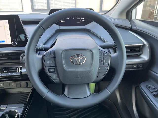 �y�����v�����X�e�A�����O�z�㎿�Ȋv���g�p���邱�ƂŁA��ɂ����������݂ƂĂ��^�]���₷���n���h���ł���