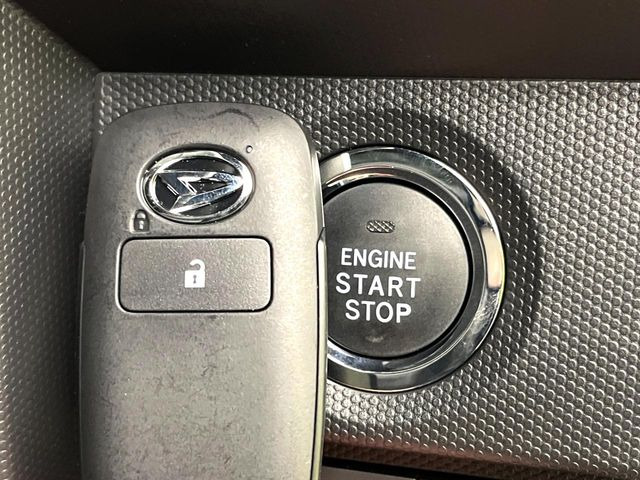 �y�L�[�t���[�V�X�e���z�J�o����|�P�b�g�ɓ��ꂽ�܂܂ł��h�A�̎{���E�������\�ȃX�}�[�g�L�[�𑕔��B�G���W���̃I���E�I�t�����J�M�����o���K�v����������Ƃ��Ă��֗��ł���